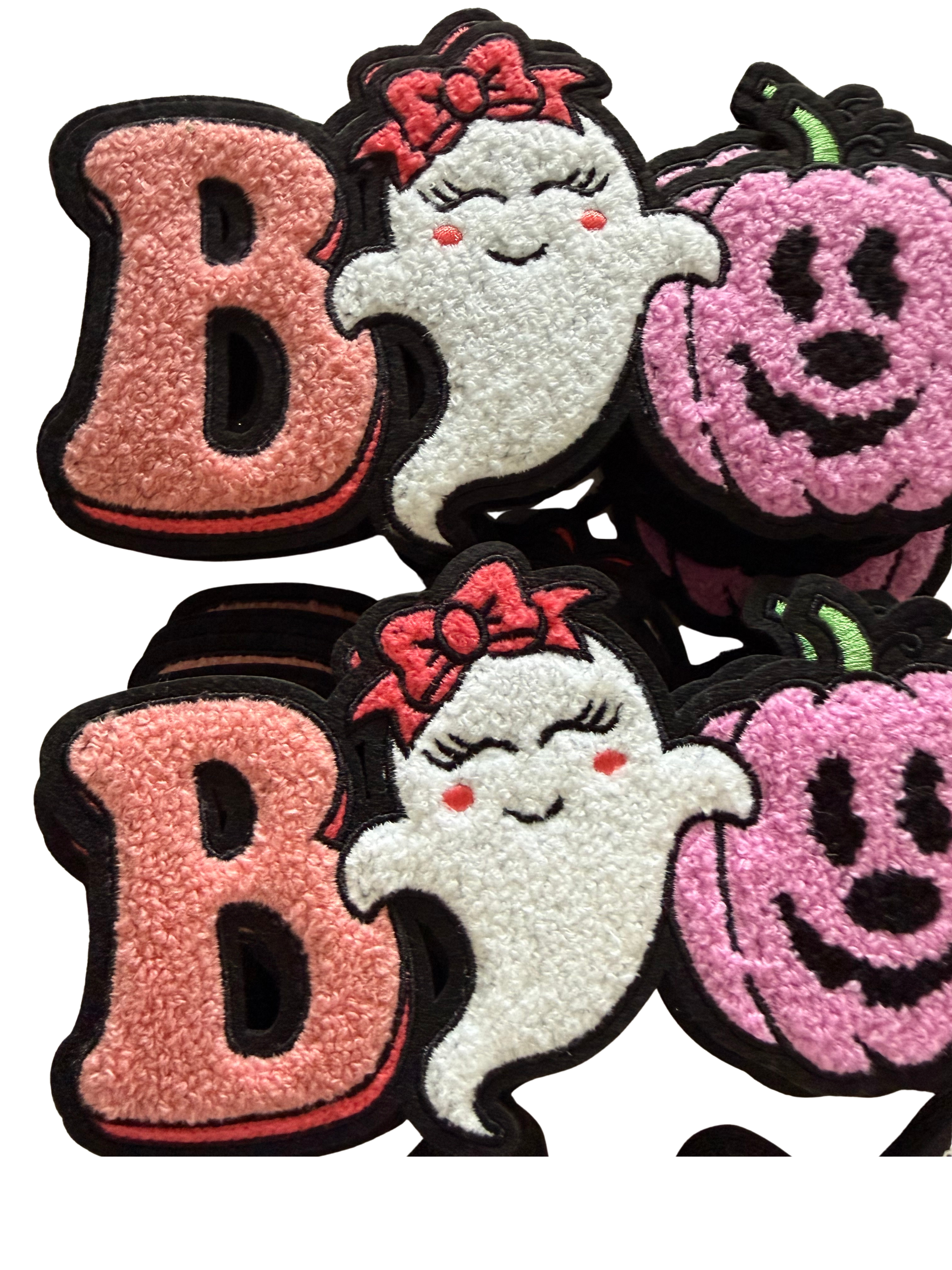 This adorable BOO Ghost & Pumpkin Patch combines cozy chenille texture with playful pink Halloween style for a look that’s more cute than creepy.